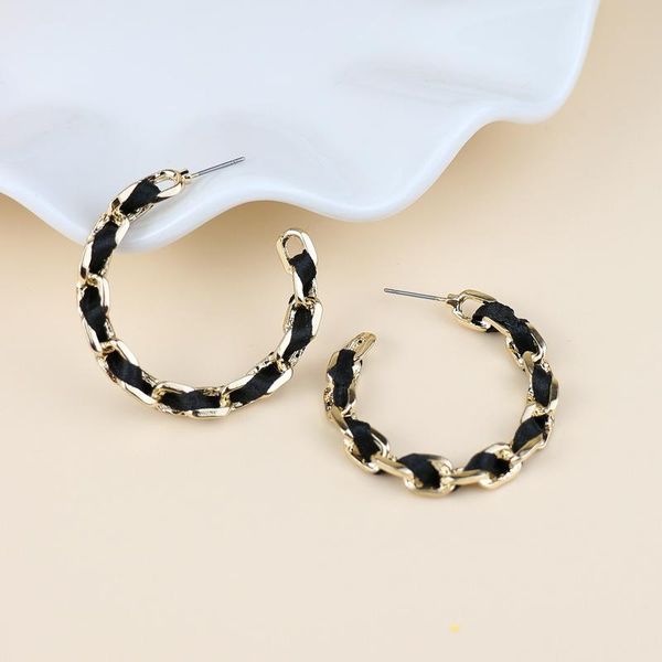 hoop & huggie vsnow vintage c shape black flannel weaving earring for women gold color metal twist rope chain jewelry pendientes, Golden;silver
hoop & huggie vsnow vintage c shape black flannel weaving earring for women gold color metal twist rope chain jewelry pendientes, Golden;silver