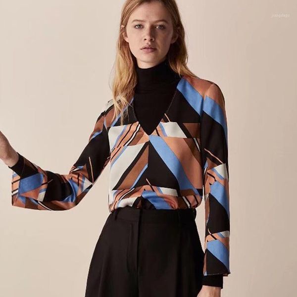 vintage geometric print long sleeve v-neck women chiffon blouse autumn elegant loose ladies shirt 2021 korean fashion clothing women's, White
vintage geometric print long sleeve v-neck women chiffon blouse autumn elegant loose ladies shirt 2021 korean fashion clothing women's, White