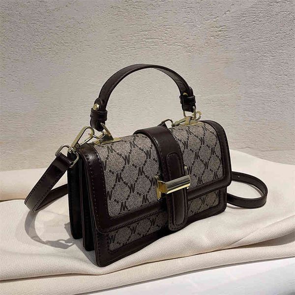 2022 factory wholesale autumn and winter print one shoulder small square this year's popular armpit fashion high sense women's bag
2022 factory wholesale autumn and winter print one shoulder small square this year's popular armpit fashion high sense women's bag