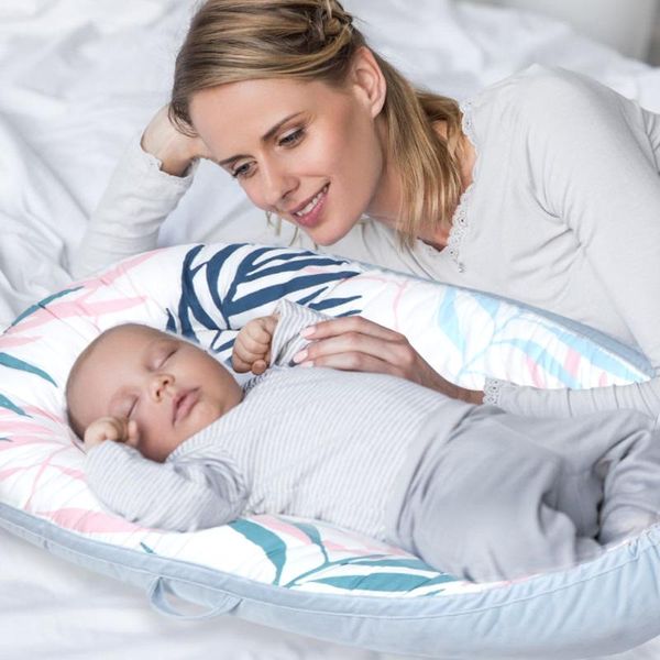born bed in baby nest portable removable and washable uterine bionic mobile anti-pressure mattress 2021 cribs
born bed in baby nest portable removable and washable uterine bionic mobile anti-pressure mattress 2021 cribs