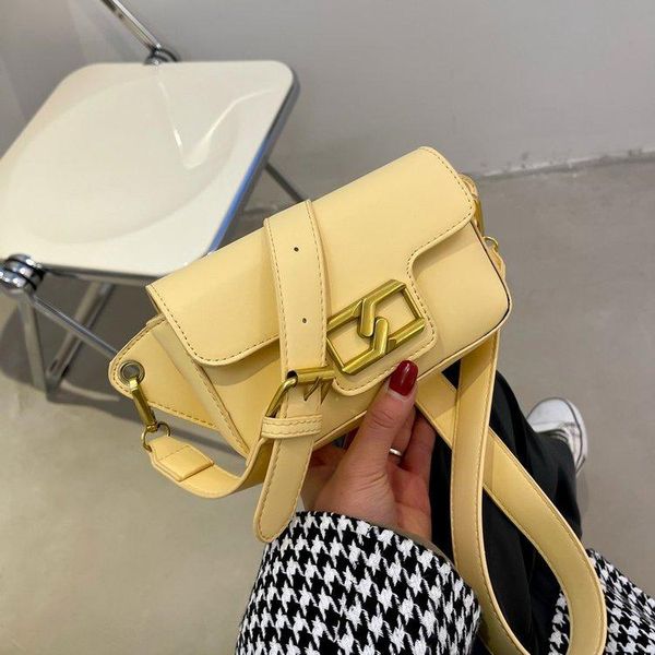 solid color pu leather design small shoulder crossbody bags for women 2021 summer fashion travel chain handbags cross body
solid color pu leather design small shoulder crossbody bags for women 2021 summer fashion travel chain handbags cross body