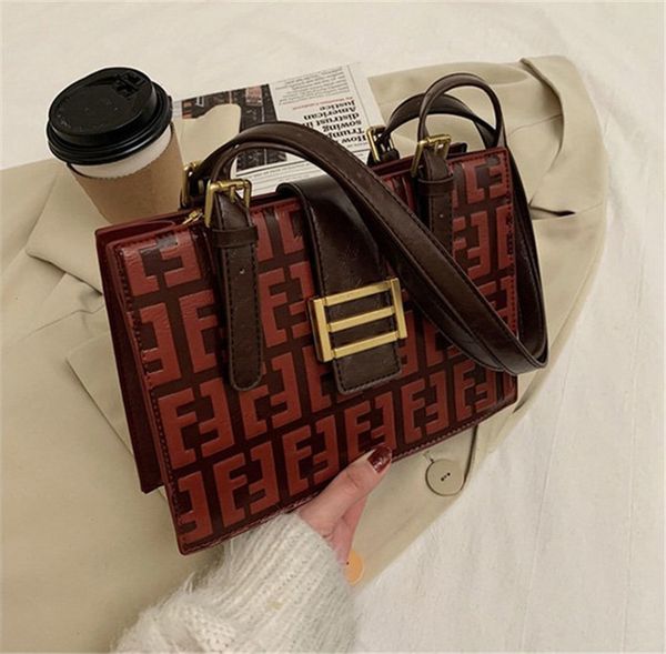 fashion underarm bags purse famous brand shoulder bags cowhide handbag presbyopic card holder purse evening bag messenger women lady
fashion underarm bags purse famous brand shoulder bags cowhide handbag presbyopic card holder purse evening bag messenger women lady