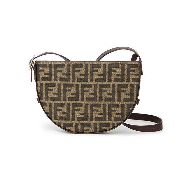 2021 new old flower saddle bag, french staff, underarm bag, semi circle middle ancient bag, vintage bag zly bags
2021 new old flower saddle bag, french staff, underarm bag, semi circle middle ancient bag, vintage bag zly bags