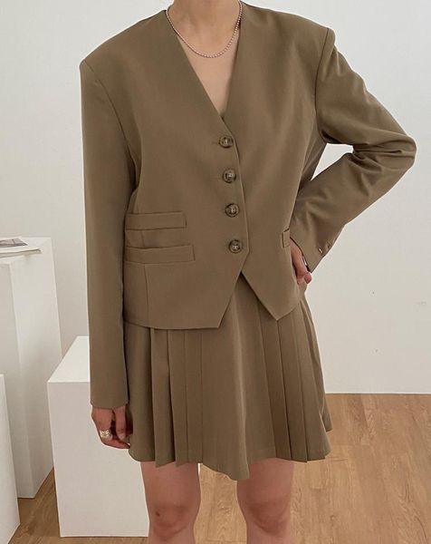 dress nicho elegant tights jacket + skirt plied symmetrical two-piece suit, Black;gray
dress nicho elegant tights jacket + skirt plied symmetrical two-piece suit, Black;gray