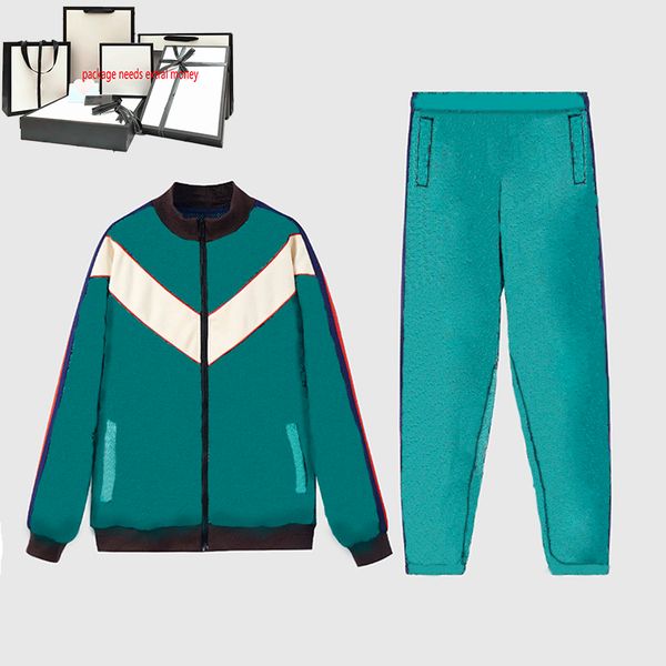 21ss fashion men tracksuits classics letter print suits cardigan jacket + pants two pieces sets tracksuit casual sportsuit, Gray
21ss fashion men tracksuits classics letter print suits cardigan jacket + pants two pieces sets tracksuit casual sportsuit, Gray