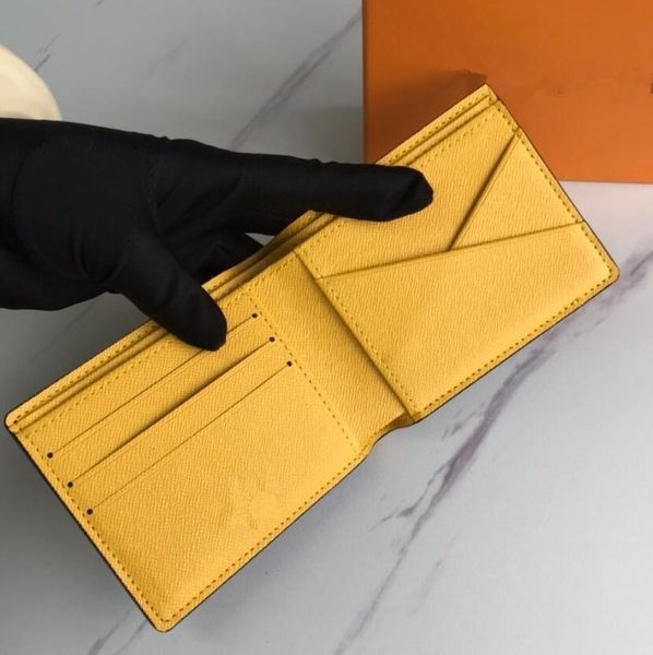good quality leather men's wallets fashion black flower iconic short clip wallet luxury designer brand women card holders coin purses l, Red;black
good quality leather men's wallets fashion black flower iconic short clip wallet luxury designer brand women card holders coin purses l, Red;black