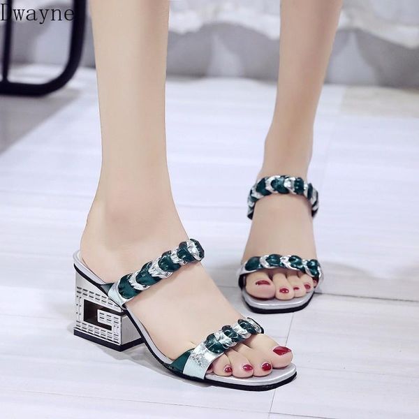 slippers 2021 color matching open toe thick with fashion outside wearing rhinestone personality half women, Black 
slippers 2021 color matching open toe thick with fashion outside wearing rhinestone personality half women, Black