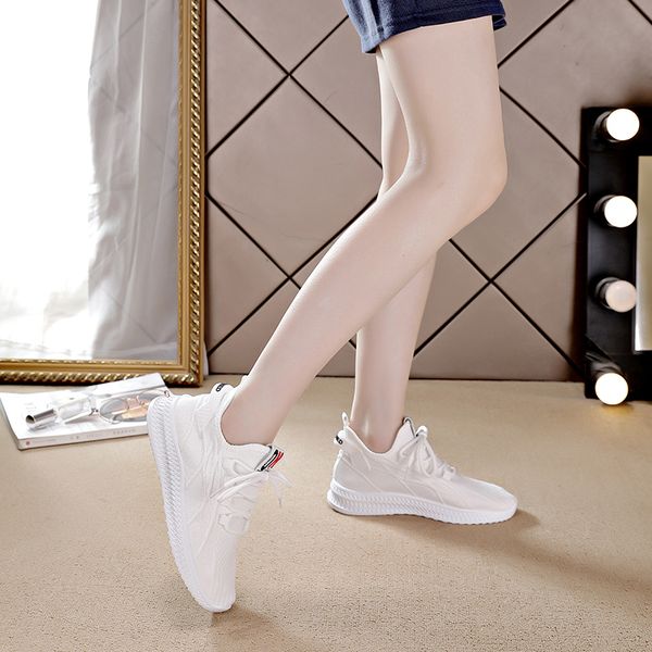 2021 super light breathable running shoes men women sport knit black white pink grey casual couples sneakers size 35-41 wy01-f8801
2021 super light breathable running shoes men women sport knit black white pink grey casual couples sneakers size 35-41 wy01-f8801