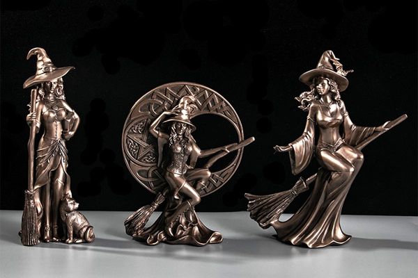 europe and the united states retro creative modern minimalist home accessories personality witch craft ornaments statue decor decorative obj
europe and the united states retro creative modern minimalist home accessories personality witch craft ornaments statue decor decorative obj