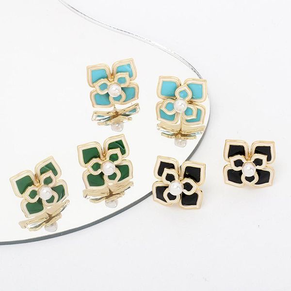 stud female luxury flower stone earrings for women vintage engagement, Golden;silver
stud female luxury flower stone earrings for women vintage engagement, Golden;silver