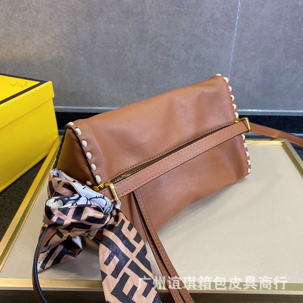 outlet 2021 women's ff leather large capacity triangle trend one shoulder messenger small square bag designers handbag yw
outlet 2021 women's ff leather large capacity triangle trend one shoulder messenger small square bag designers handbag yw