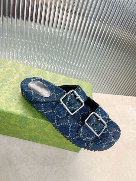 Classic style slippers Printing electro rust process printing womens summer Outdoor flat sandals lady round head slipper luxury shoes, Sky blue
Classic style slippers Printing electro rust process printing womens summer Outdoor flat sandals lady round head slipper luxury shoes, Sky blue