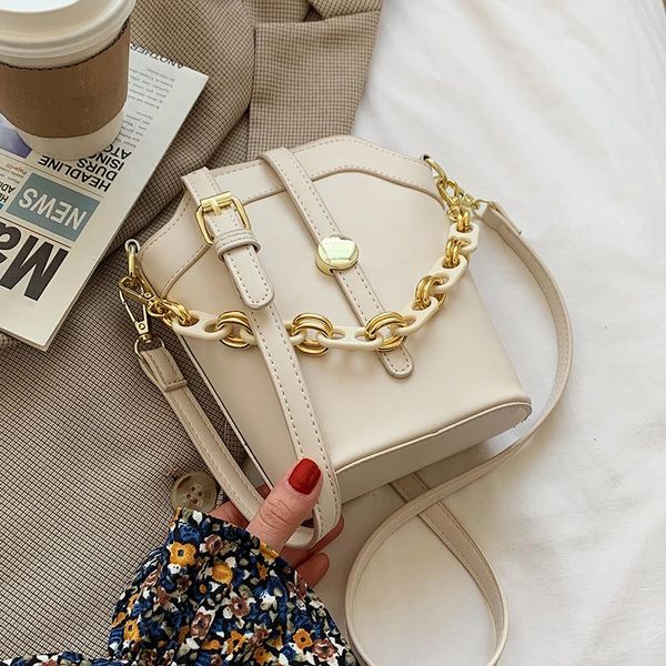 evening bags phone designer package mini pu leather for women 2021 spring trend luxury handbag lady trending shoulder purses
evening bags phone designer package mini pu leather for women 2021 spring trend luxury handbag lady trending shoulder purses