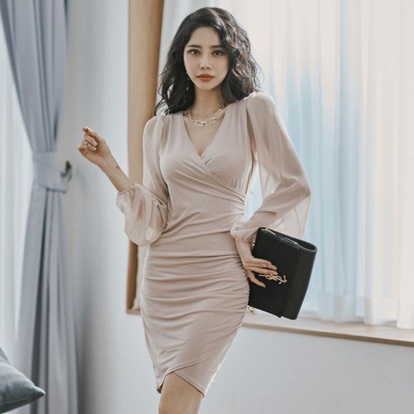 casual dresses 2021 autumn winter women's arrival sheer deep v-neck lantern long sleeve sheath midi wrap ruched chiffon party, Black;gray
casual dresses 2021 autumn winter women's arrival sheer deep v-neck lantern long sleeve sheath midi wrap ruched chiffon party, Black;gray