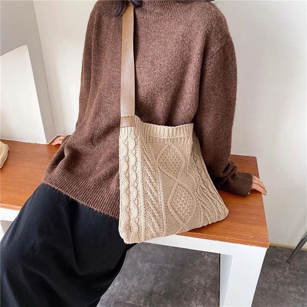 evening bags autumn and winter women shoulder wool knit bag for girl large capacity handbags retro fashion female
evening bags autumn and winter women shoulder wool knit bag for girl large capacity handbags retro fashion female