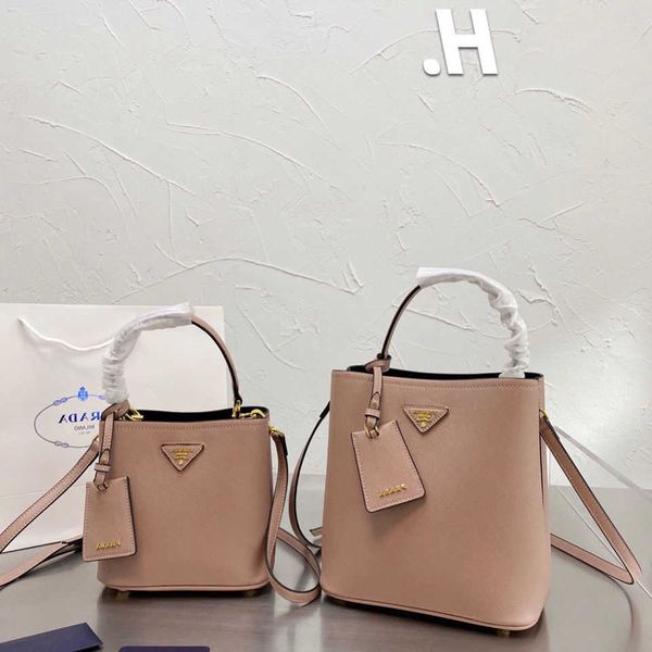 2021 new women's bucket single shoulder cross carry on bag net red the same fashion goddess versatile style storage bags
2021 new women's bucket single shoulder cross carry on bag net red the same fashion goddess versatile style storage bags