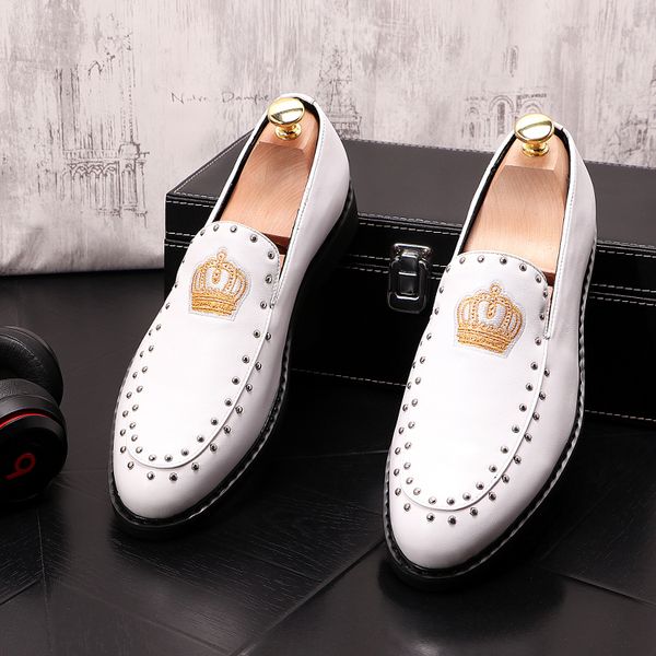 luxury royal style men wedding dress shoes handmade embroidery crow pattern exotic designer loafers fashion spring autumn white casual flats, Black
luxury royal style men wedding dress shoes handmade embroidery crow pattern exotic designer loafers fashion spring autumn white casual flats, Black