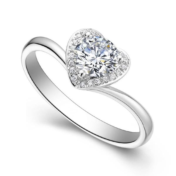 au585 white gold ring women wedding anniversary engagement party heart 3 claw round moissanite diamond elegant trendy cluster rings, Golden;silver
au585 white gold ring women wedding anniversary engagement party heart 3 claw round moissanite diamond elegant trendy cluster rings, Golden;silver