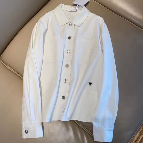 21 tide early autumn thin denim shirt coat embroidered metal button casual and comfortable, White
21 tide early autumn thin denim shirt coat embroidered metal button casual and comfortable, White