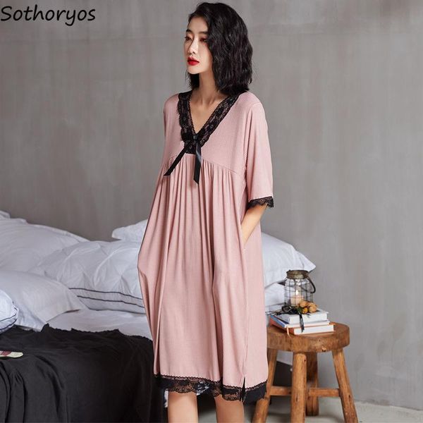 women's sleepwear patchwork lace v-neck women nightgowns knee-length elegant thin half sleeve loose summer homewear fashion chic soft l, Black;red
women's sleepwear patchwork lace v-neck women nightgowns knee-length elegant thin half sleeve loose summer homewear fashion chic soft l, Black;red