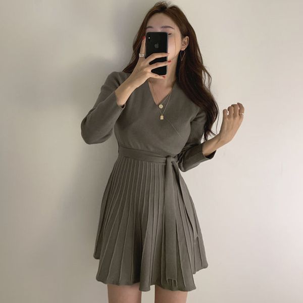 2021mozuleva stylish v-neck lace up knitted dress women full sleeve office ladies a line sweater dress female knitting vestidos, Black;gray
2021mozuleva stylish v-neck lace up knitted dress women full sleeve office ladies a line sweater dress female knitting vestidos, Black;gray