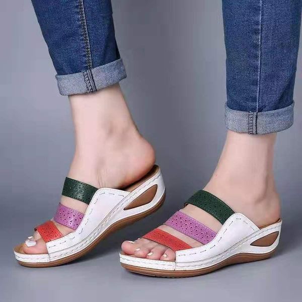 slippers summer 2021 women fashion low heels breathable platform outside mixed color open toe flat bottom sandals, Black
slippers summer 2021 women fashion low heels breathable platform outside mixed color open toe flat bottom sandals, Black