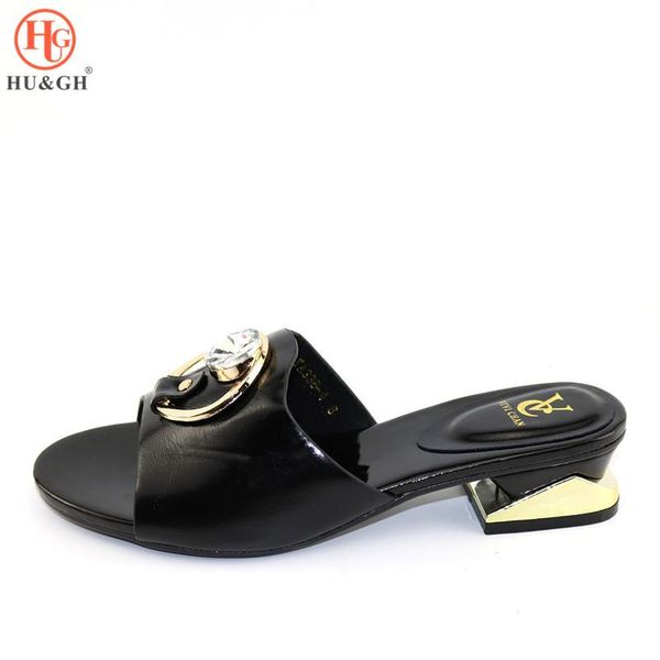 dress shoes 2021 african women sandals without matching a bag novelty italian nigerian wedding black color high quality
dress shoes 2021 african women sandals without matching a bag novelty italian nigerian wedding black color high quality
