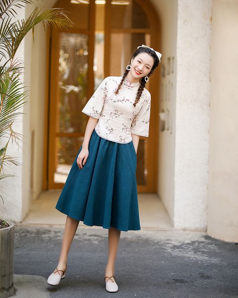 luxury casual dresses spring and summer two-piece girls' improved modern young daily cheongsam drs, Black;gray
luxury casual dresses spring and summer two-piece girls' improved modern young daily cheongsam drs, Black;gray