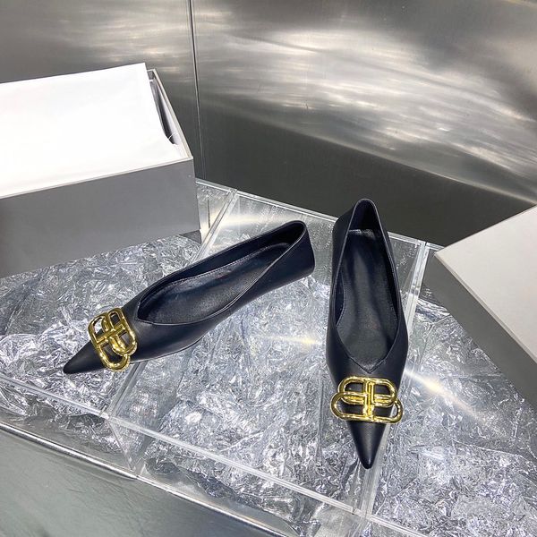 2021 woman slipper fashion trend sandals beach flat bottom slippers platform lady platform slides shoe size 35-40, Black
2021 woman slipper fashion trend sandals beach flat bottom slippers platform lady platform slides shoe size 35-40, Black