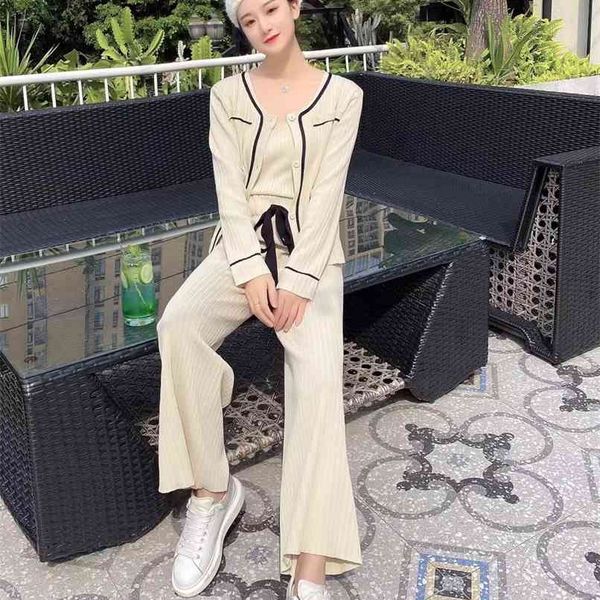 fashion women's suit round neck cardigan + suspender knitted casual wide-leg pants three-piece 210520, White
fashion women's suit round neck cardigan + suspender knitted casual wide-leg pants three-piece 210520, White