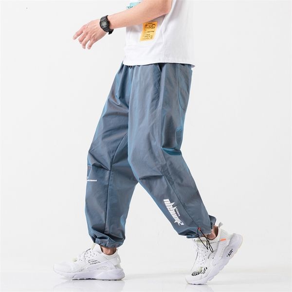 men's pants reflective male hip hop jogging streetwear mens sweatpants trousers loose fashion harem large size 5xl l57z, Black
men's pants reflective male hip hop jogging streetwear mens sweatpants trousers loose fashion harem large size 5xl l57z, Black