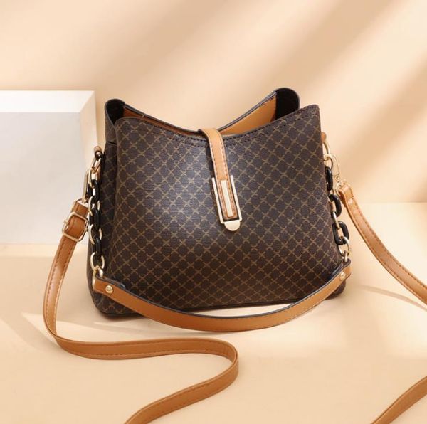 bucket bag women's autumn/winter fashion large capacity handbag soft leather western style single shoulder messenger bags
bucket bag women's autumn/winter fashion large capacity handbag soft leather western style single shoulder messenger bags