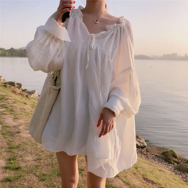 T-shirt T-shirt Summer 2020 new Korean V-neck temperament loose white shirt women's middle long slim age reducing Baby Top
T-shirt T-shirt Summer 2020 new Korean V-neck temperament loose white shirt women's middle long slim age reducing Baby Top