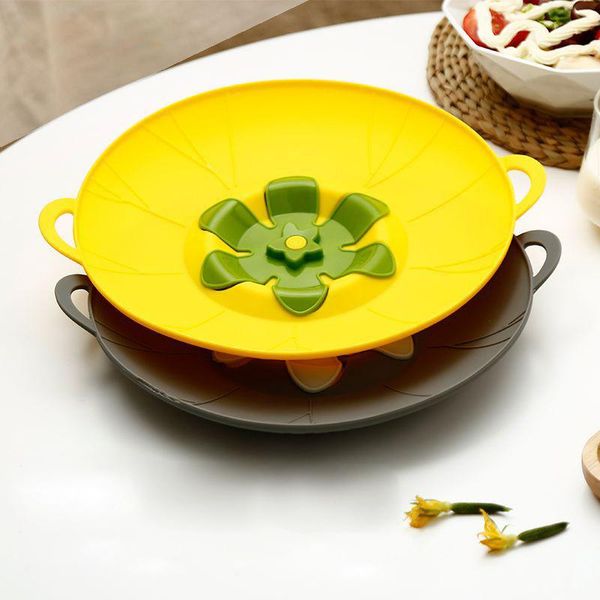 kitchen storage & organization multifunctional silicone flower type anti-overflow lid cooking flexible and durable safety dishwasher
kitchen storage & organization multifunctional silicone flower type anti-overflow lid cooking flexible and durable safety dishwasher