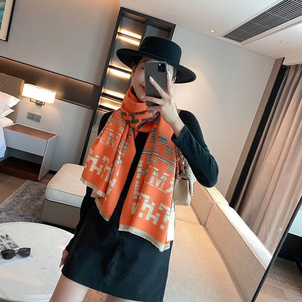 luxury autumn and winter new h letter warm scarf temperament men's and women's gradient double-sided bib long dual-purpose versati, Blue;gray
luxury autumn and winter new h letter warm scarf temperament men's and women's gradient double-sided bib long dual-purpose versati, Blue;gray
