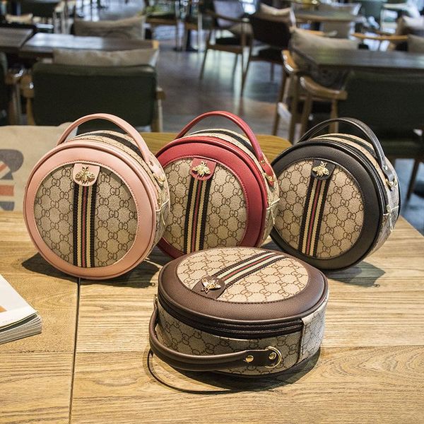women's winter one shoulder pu leather bag printing small round japanese style waist bags
women's winter one shoulder pu leather bag printing small round japanese style waist bags