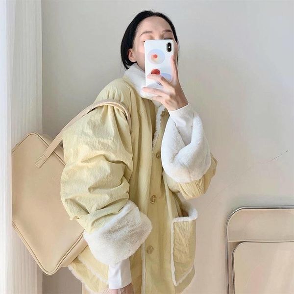 women's jackets he was wearing a cotton jacket with large wool pockets on both sides.korean plush loose jacket, winter, 2021, Black;brown
women's jackets he was wearing a cotton jacket with large wool pockets on both sides.korean plush loose jacket, winter, 2021, Black;brown