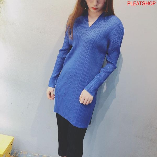 casual dresses spring and summer style dress retro miyake pleated v-neck long sleeve mid-length women elegant, Black;gray
casual dresses spring and summer style dress retro miyake pleated v-neck long sleeve mid-length women elegant, Black;gray