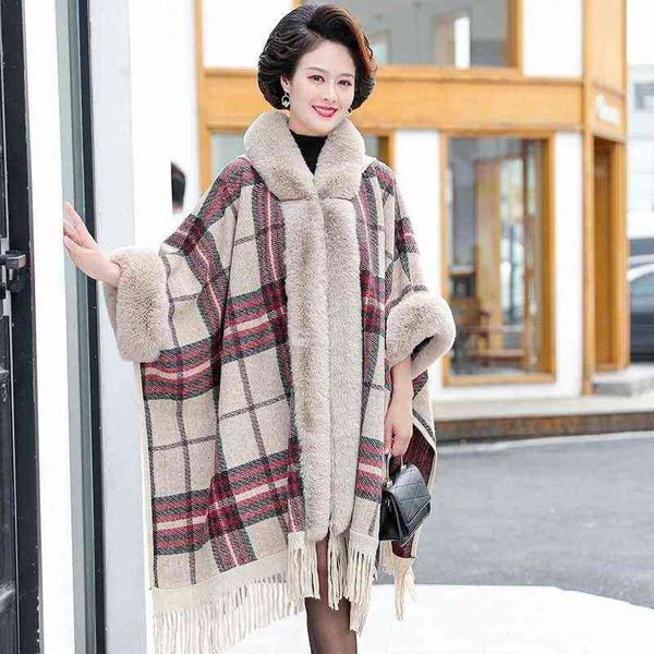 poncho women fashion mother faux fur neck plaid shawl autumn winter hooded cloak knitted jacket manteau femme hiver tassel cape h1123, Blue;gray
poncho women fashion mother faux fur neck plaid shawl autumn winter hooded cloak knitted jacket manteau femme hiver tassel cape h1123, Blue;gray