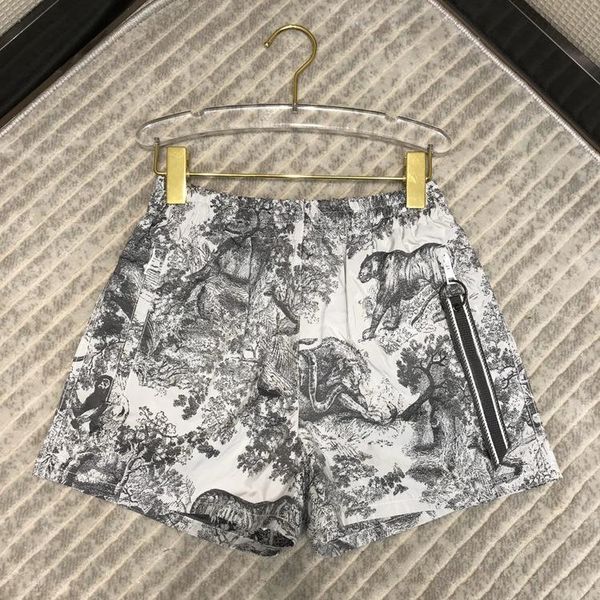 women's shorts high-end fashion animal print women runway casual elastic waist street wear bottoms two color retro short, White;black
women's shorts high-end fashion animal print women runway casual elastic waist street wear bottoms two color retro short, White;black