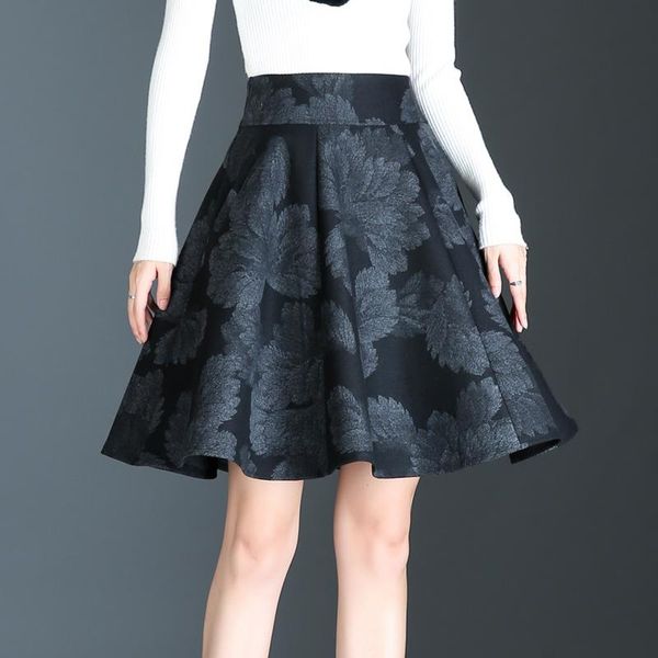 skirts winter fall 2021 vintage woman female high waisted floral printed a line woolen skirt , autumn above knne wool for women, Black
skirts winter fall 2021 vintage woman female high waisted floral printed a line woolen skirt , autumn above knne wool for women, Black