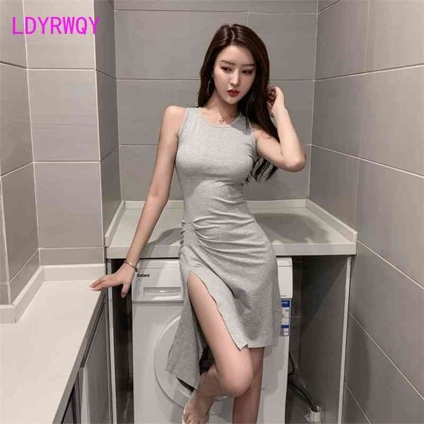 european and american slim irregular temperament pleated high fork skinny dress knee-length 210416, Black;gray
european and american slim irregular temperament pleated high fork skinny dress knee-length 210416, Black;gray