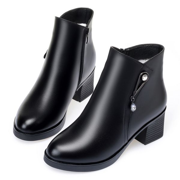womens shoes autumn winter black leather wool warm 6cm mid-heel short boots non-slip middle-aged boats mother shoes 42 43
womens shoes autumn winter black leather wool warm 6cm mid-heel short boots non-slip middle-aged boats mother shoes 42 43
