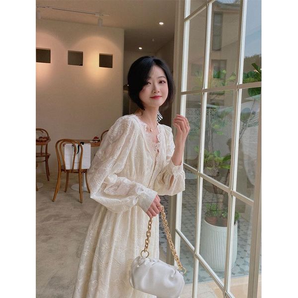 casual dresses white dress lace embroidery woman fall 2021 early autumn gentle temperament show thin french first love, Black;gray
casual dresses white dress lace embroidery woman fall 2021 early autumn gentle temperament show thin french first love, Black;gray