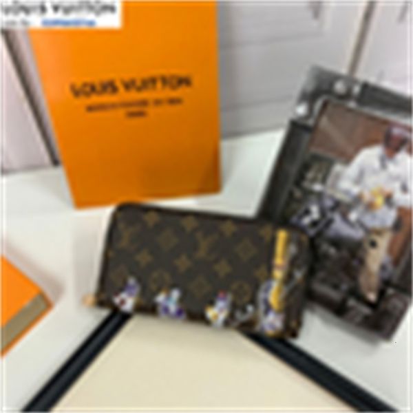 zip long key silk screen brand wallet women real leather designer wallets chain wallet pouches luxury card holders phone m60017 cases purse, Red;black
zip long key silk screen brand wallet women real leather designer wallets chain wallet pouches luxury card holders phone m60017 cases purse, Red;black