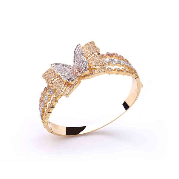 fashion plum blossom full inlaid zircon creative three-color butterfly-shaped ladies bracelet ring set luxury jewelry, Golden;silver
fashion plum blossom full inlaid zircon creative three-color butterfly-shaped ladies bracelet ring set luxury jewelry, Golden;silver