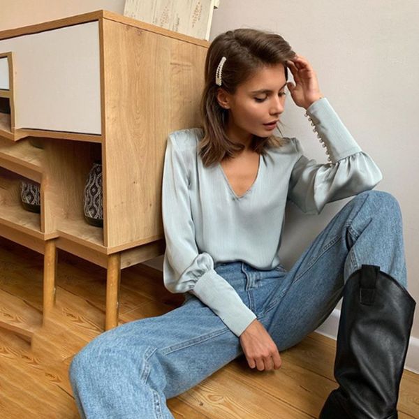 casual dresses vintage female blue shirt with v-neck cleavage, satin solid sleeve flashlight and cufflinks jxou, Black;gray
casual dresses vintage female blue shirt with v-neck cleavage, satin solid sleeve flashlight and cufflinks jxou, Black;gray