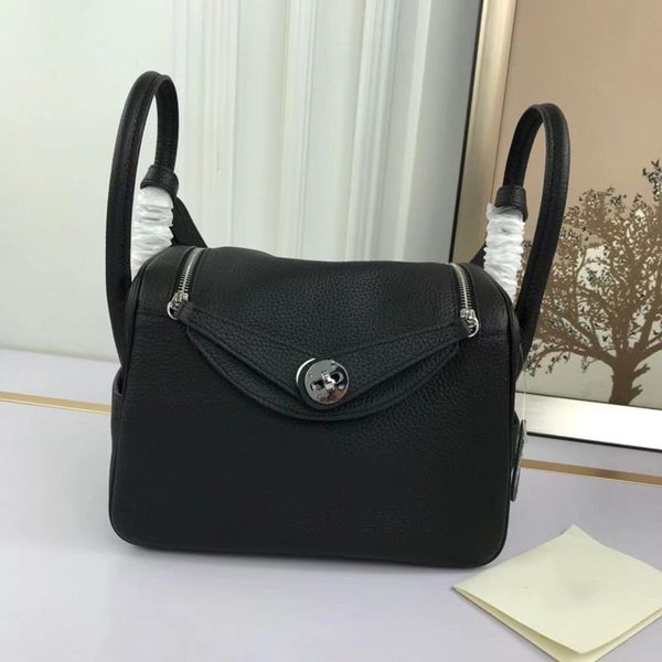 70% off design handbag cow leather lady lindi shoulder messenger luxury handbags women s designer handle bags famous 2021 q230
70% off design handbag cow leather lady lindi shoulder messenger luxury handbags women s designer handle bags famous 2021 q230