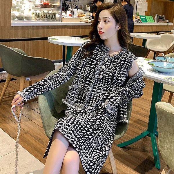 two piece dress women autumn winter knit pattern button sleeveless dress+knitted cardigans coats 2 pieces sets outfits plus size tweed set, White
two piece dress women autumn winter knit pattern button sleeveless dress+knitted cardigans coats 2 pieces sets outfits plus size tweed set, White