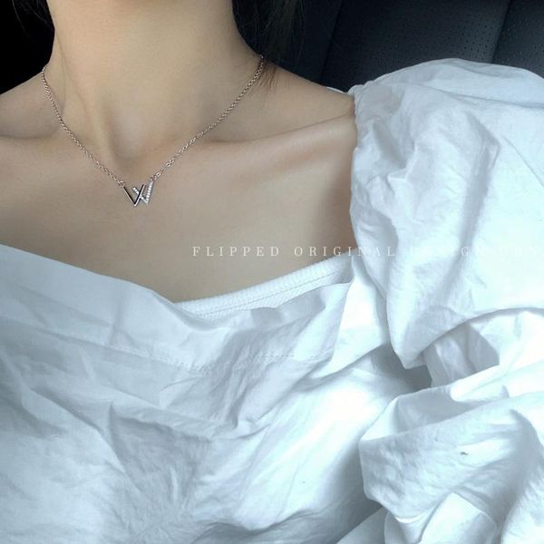 chokers korean fashion silver color letter necklace for women 2021 punk simple statement w zirconia pendant choker vintage jewelry, Golden;silver
chokers korean fashion silver color letter necklace for women 2021 punk simple statement w zirconia pendant choker vintage jewelry, Golden;silver